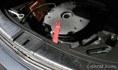 Installation of GROM USB MP3 and iPod adapter in Infiniti FX35 2009 - step15